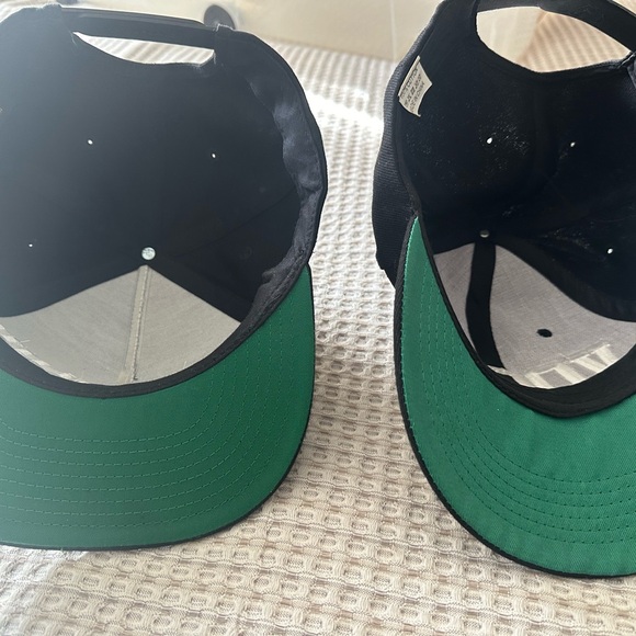 Compton and Vogue caps with adjustable backs - Picture 6 of 8